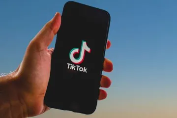 В США мужчину осудили на два года за стрим в TikTok из казино