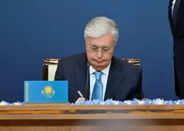 В Казахстані співробітникам правоохоронних органів та спецслужб заборонять грати в азартні ігри